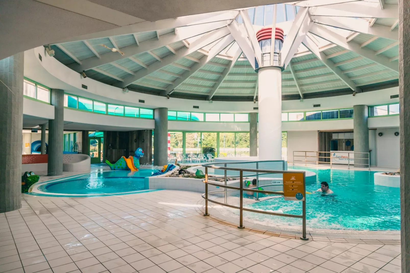 Resort Zilverstrand 1-Park facilities