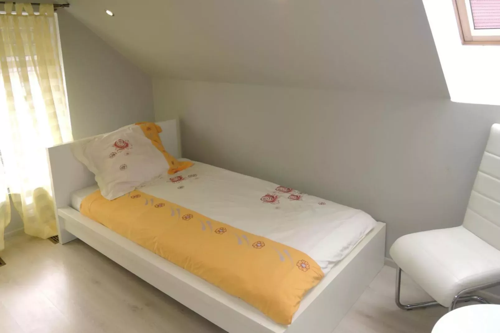 Holiday home, Dargobadz-150 qm-Bedroom