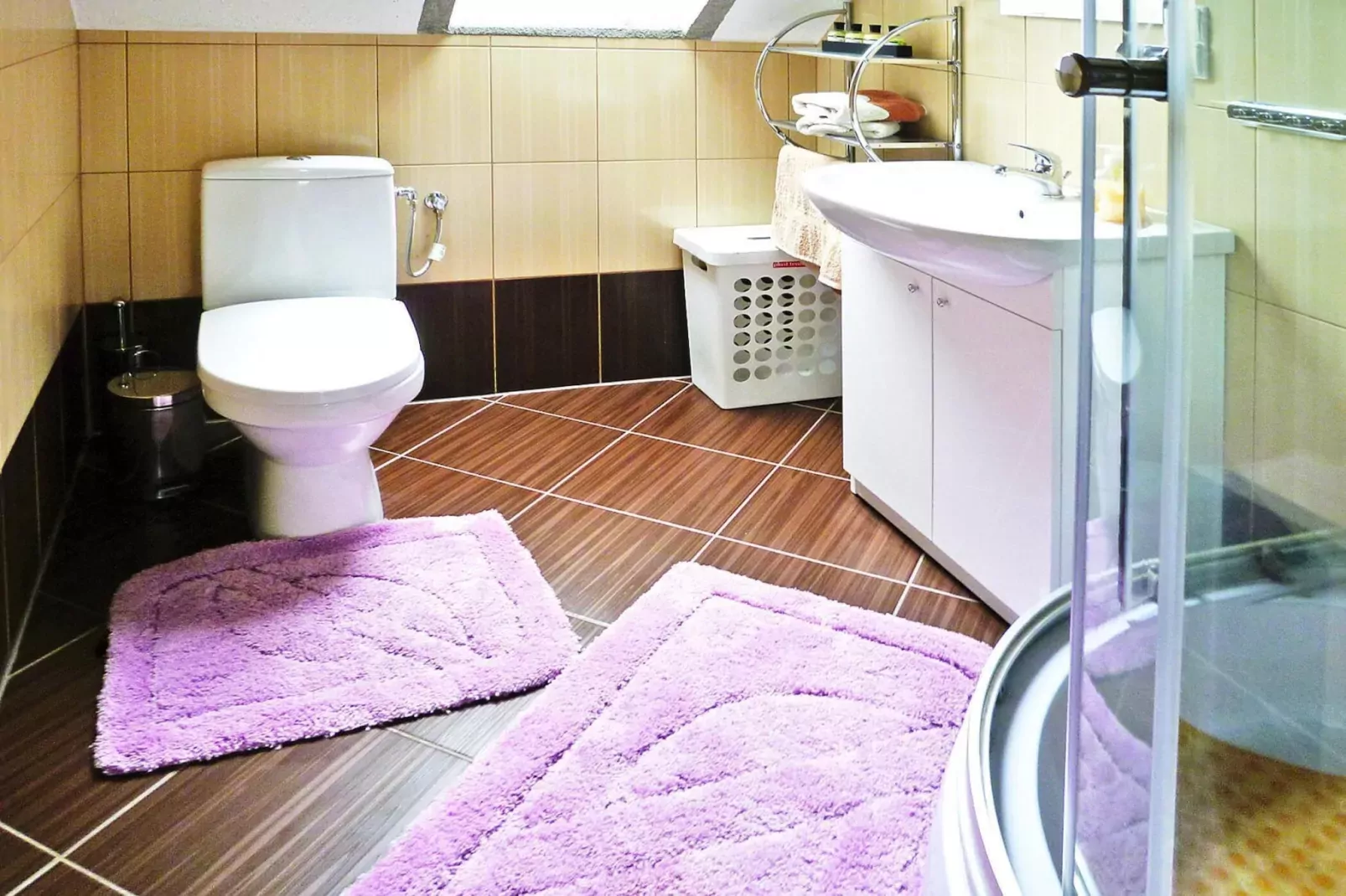 Holiday home, Dargobadz-150 qm-Bathroom