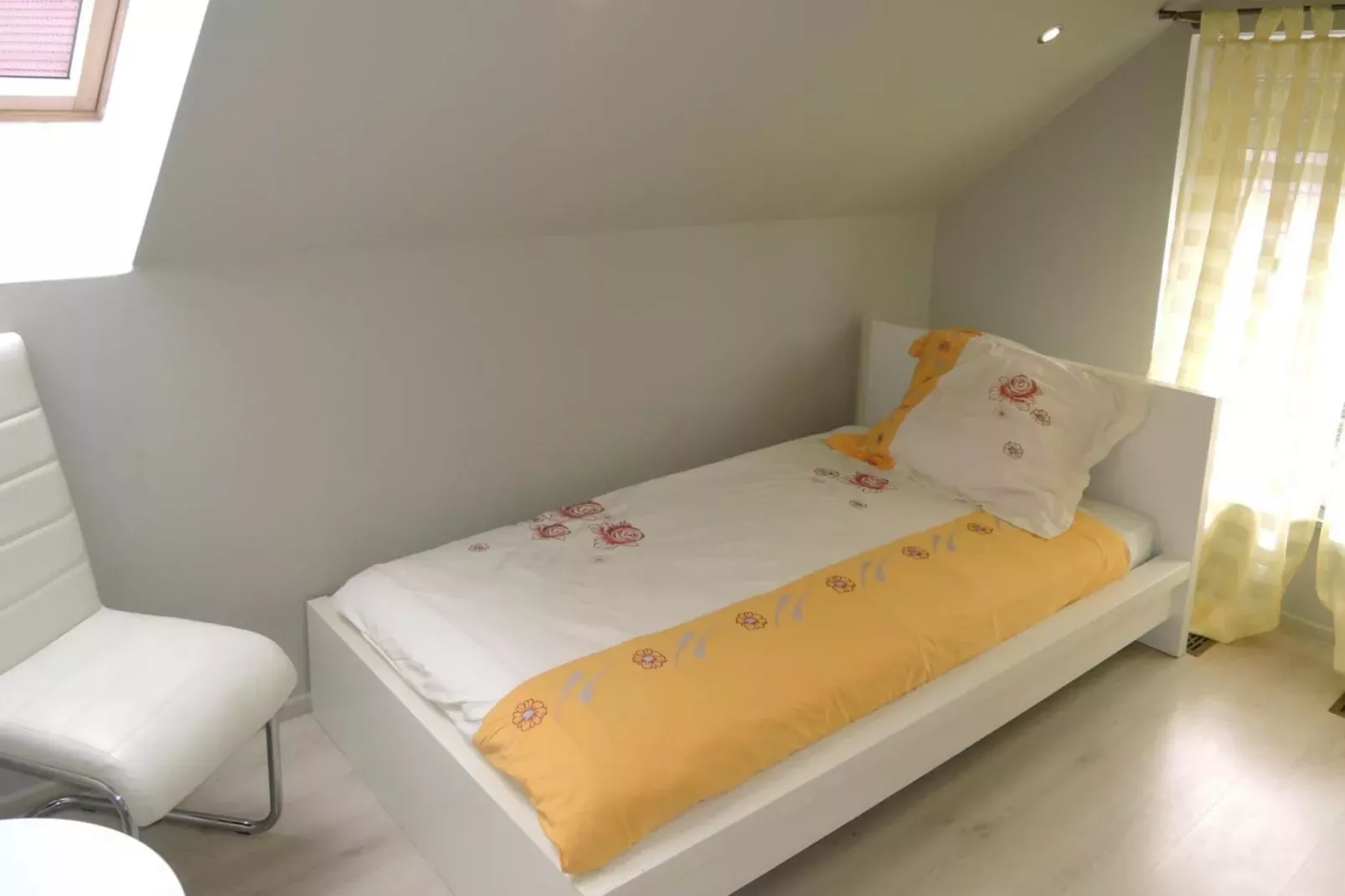 Holiday home, Dargobadz-150 qm-Bedroom