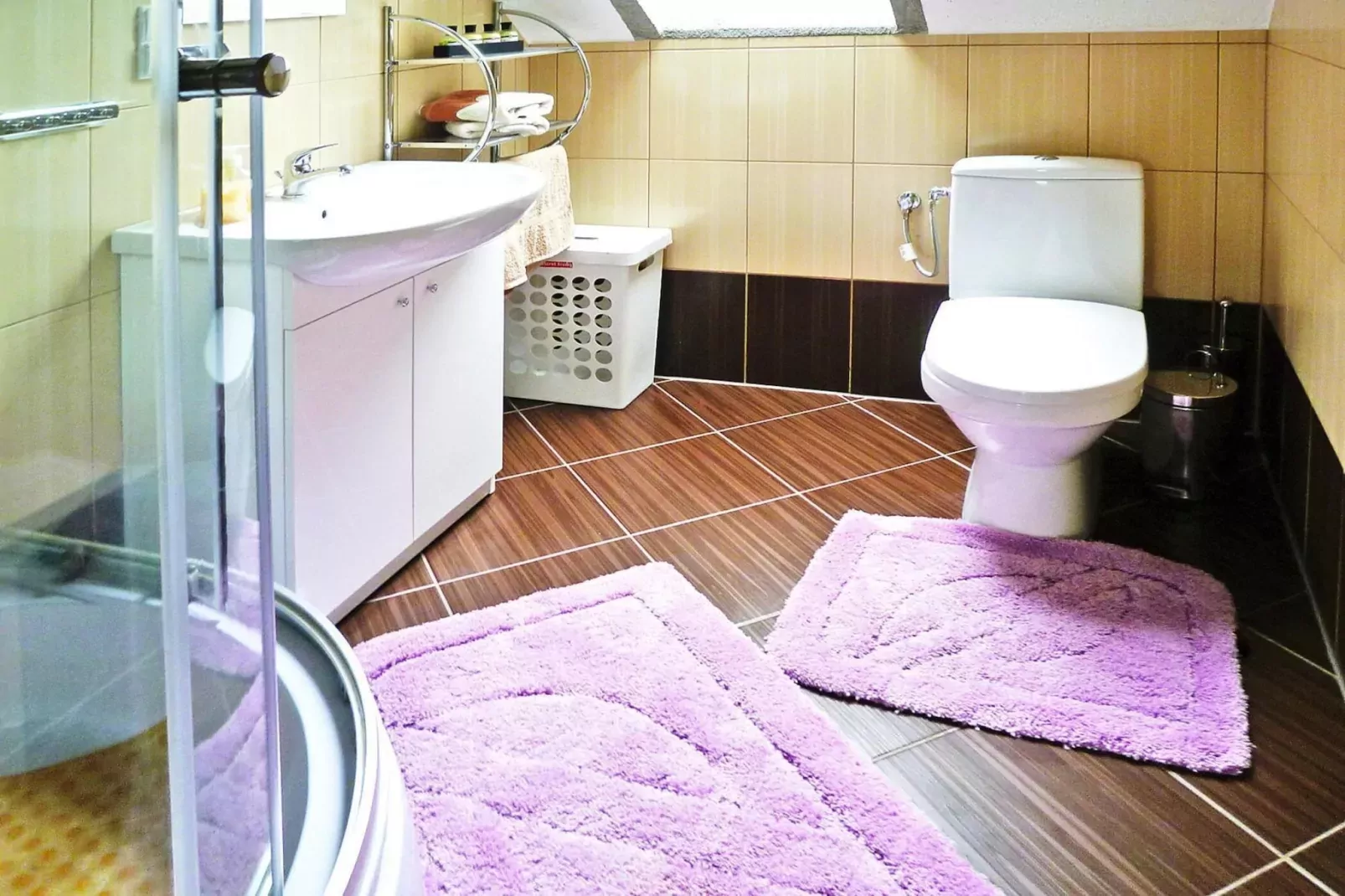 Holiday home, Dargobadz-150 qm-Bathroom