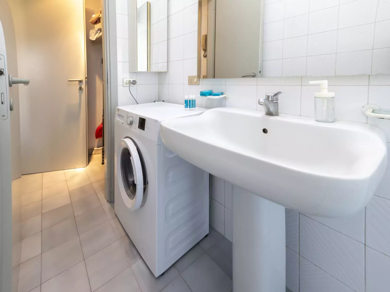 Bausan Studio Flat-Drinnen