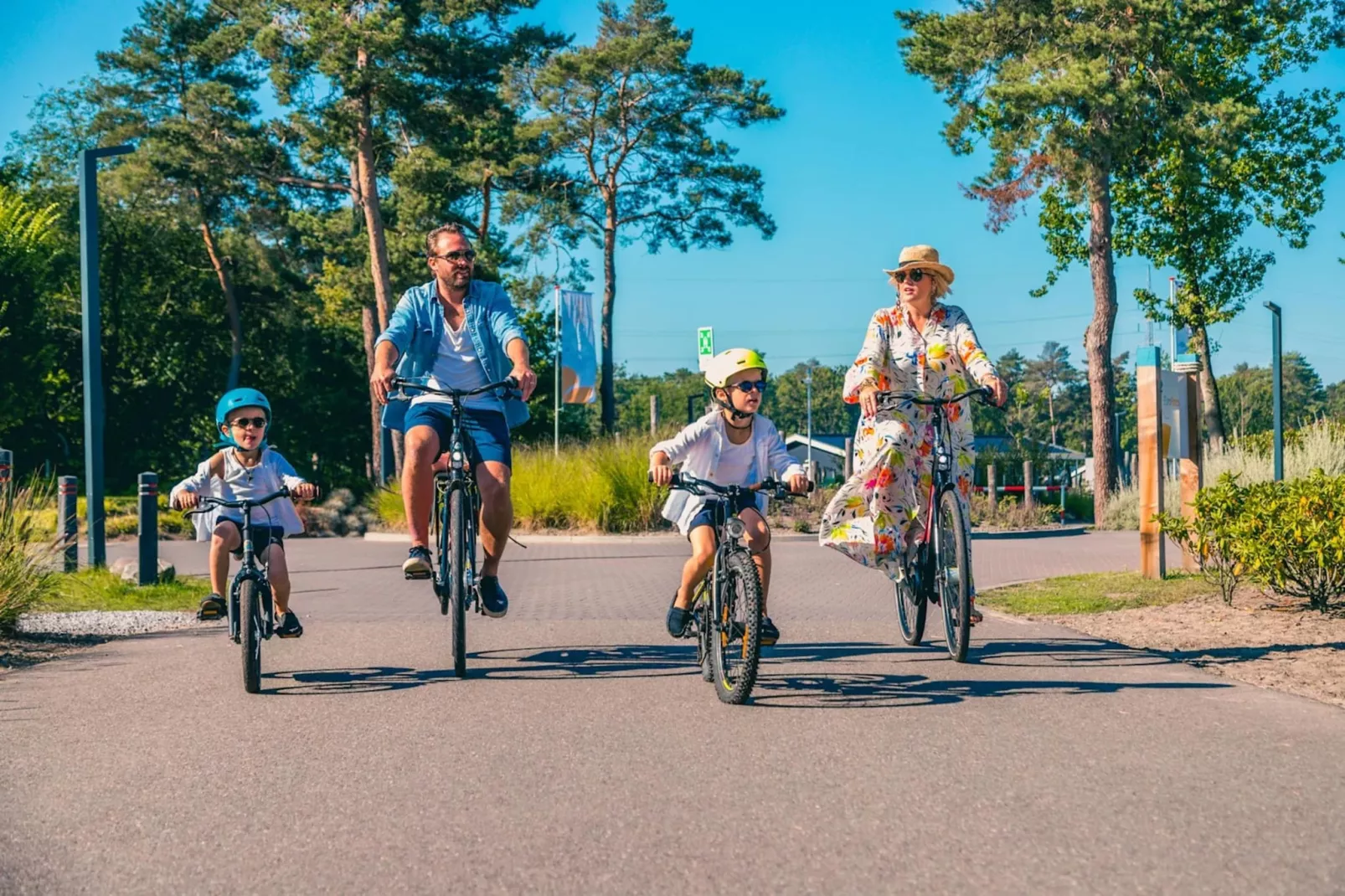 Resort Zilverstrand 3-Areas summer 1km