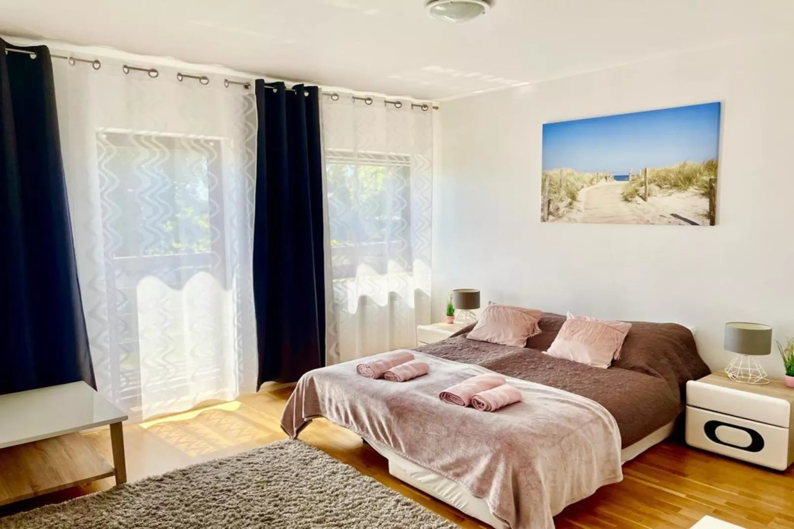 Holiday spacious modern flat in Dabrowa-Chambre