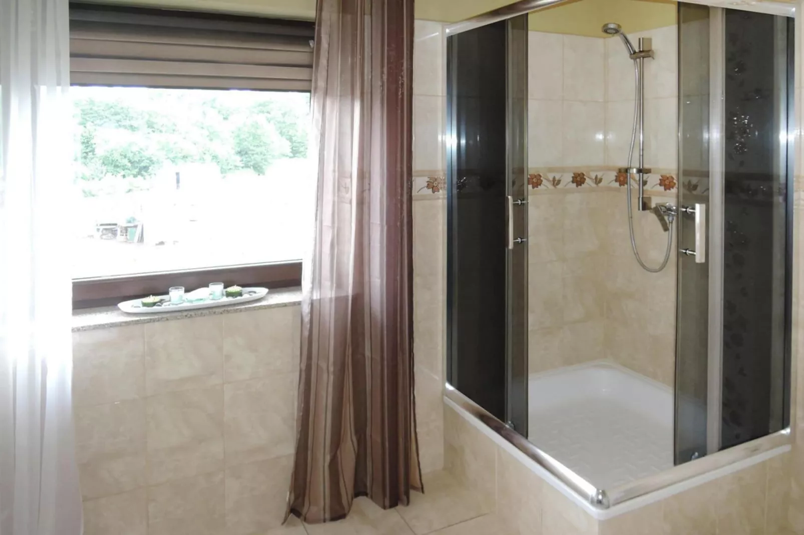 Holiday spacious modern flat in Dabrowa-Salle de bain