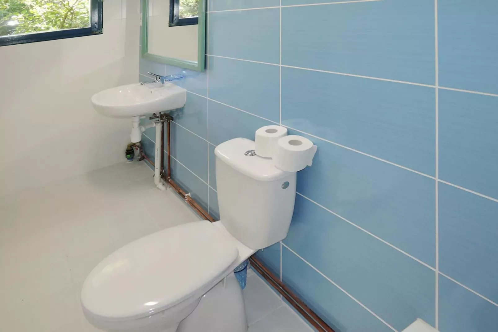 The Green House in Sulomino Western Picnic Country nr 6-Bathroom