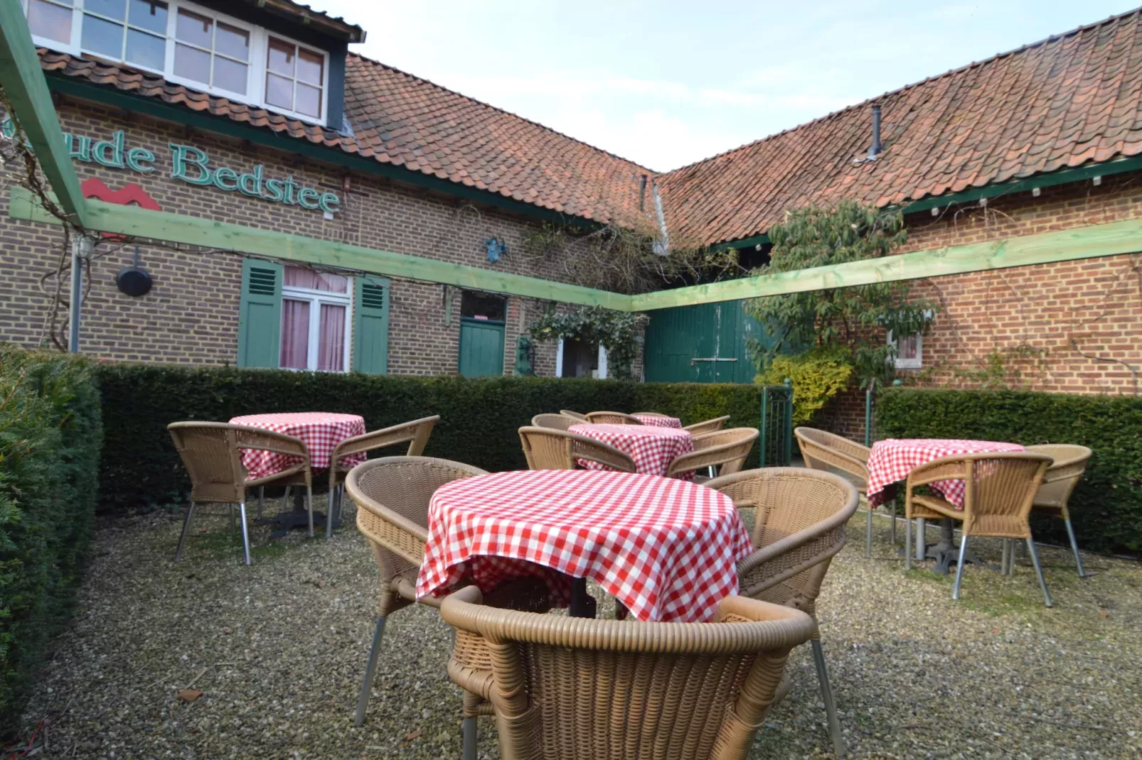 In de oude Bedstee-Balcon-terrasse