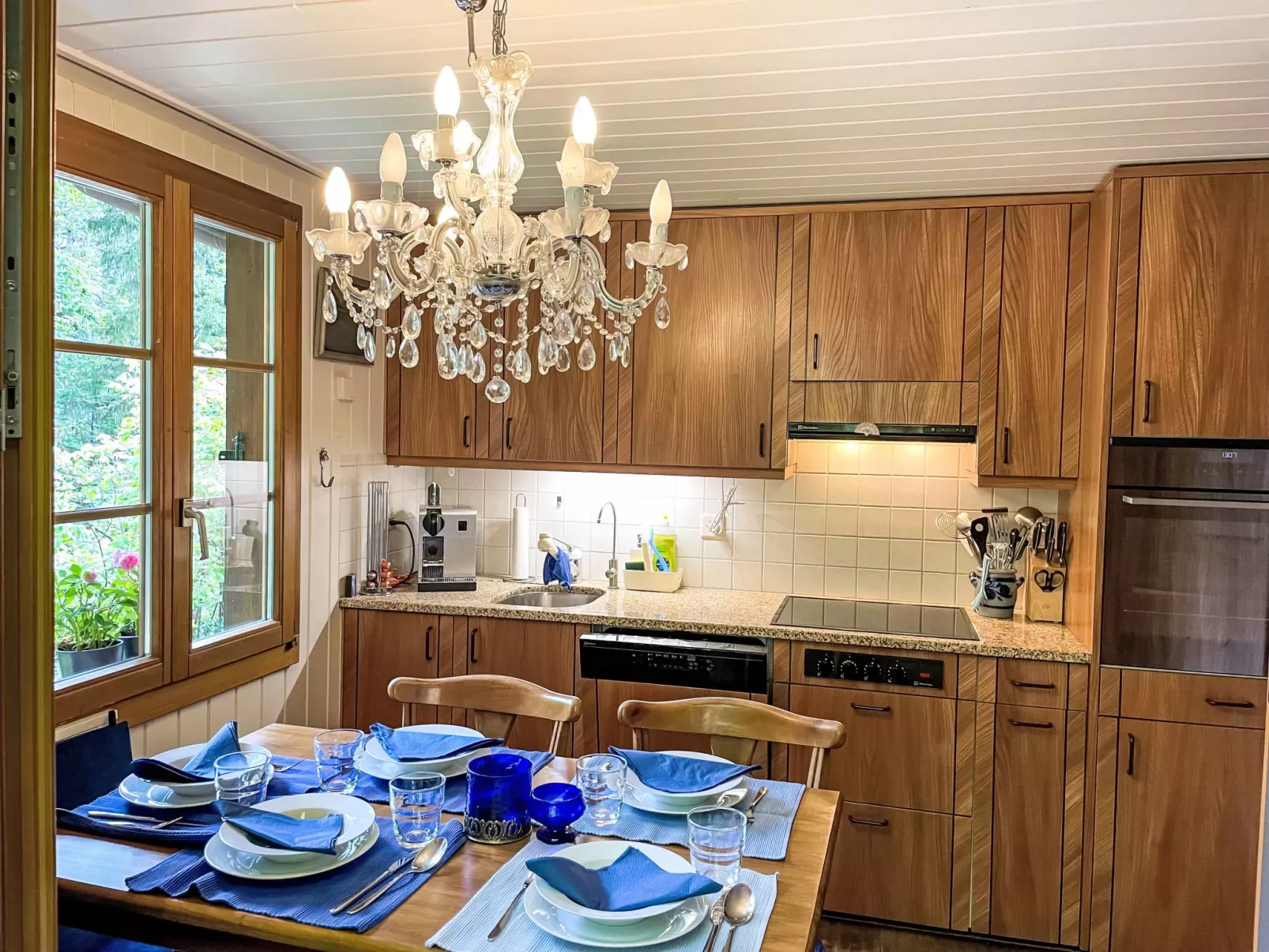 Chalet Tannengüetli-Drinnen