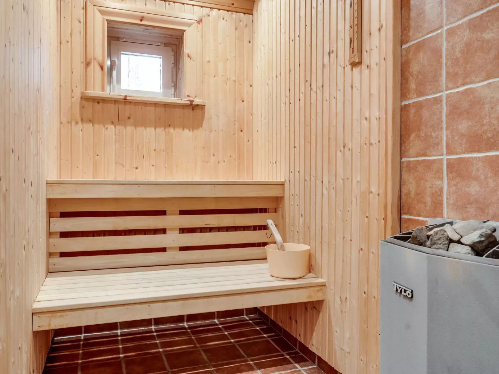 Nedre Gärdsjö-Inside