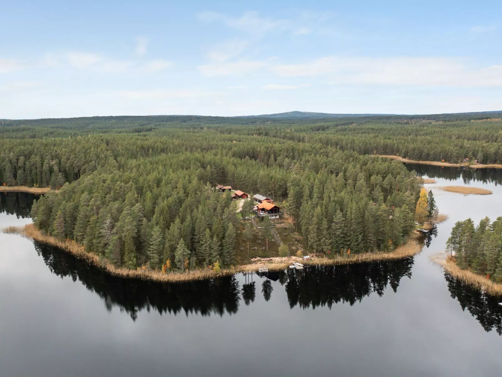 Nedre Gärdsjö-Outside