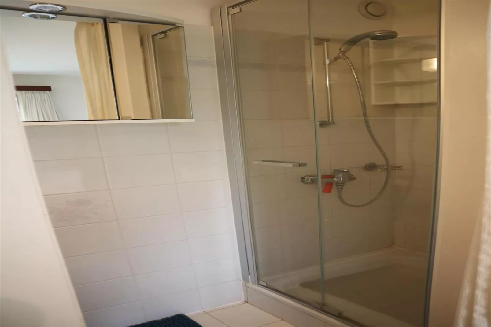 DEN OEVER V 108-Bathroom