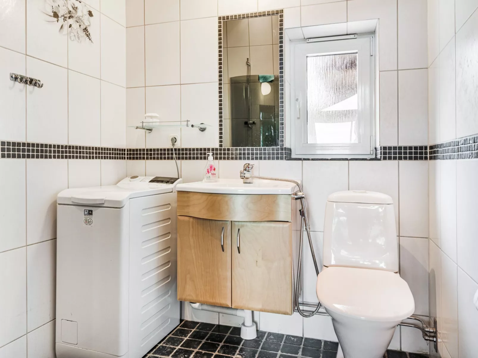 Nedre Gärdsjö-Inside