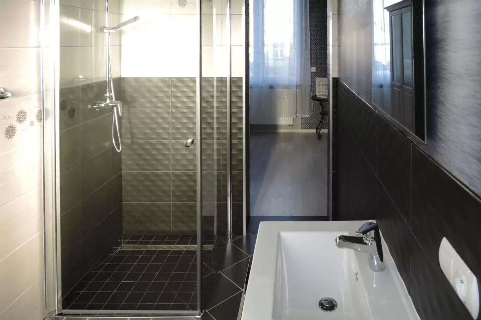 Holiday luxury apartment in Rewal-Bathroom