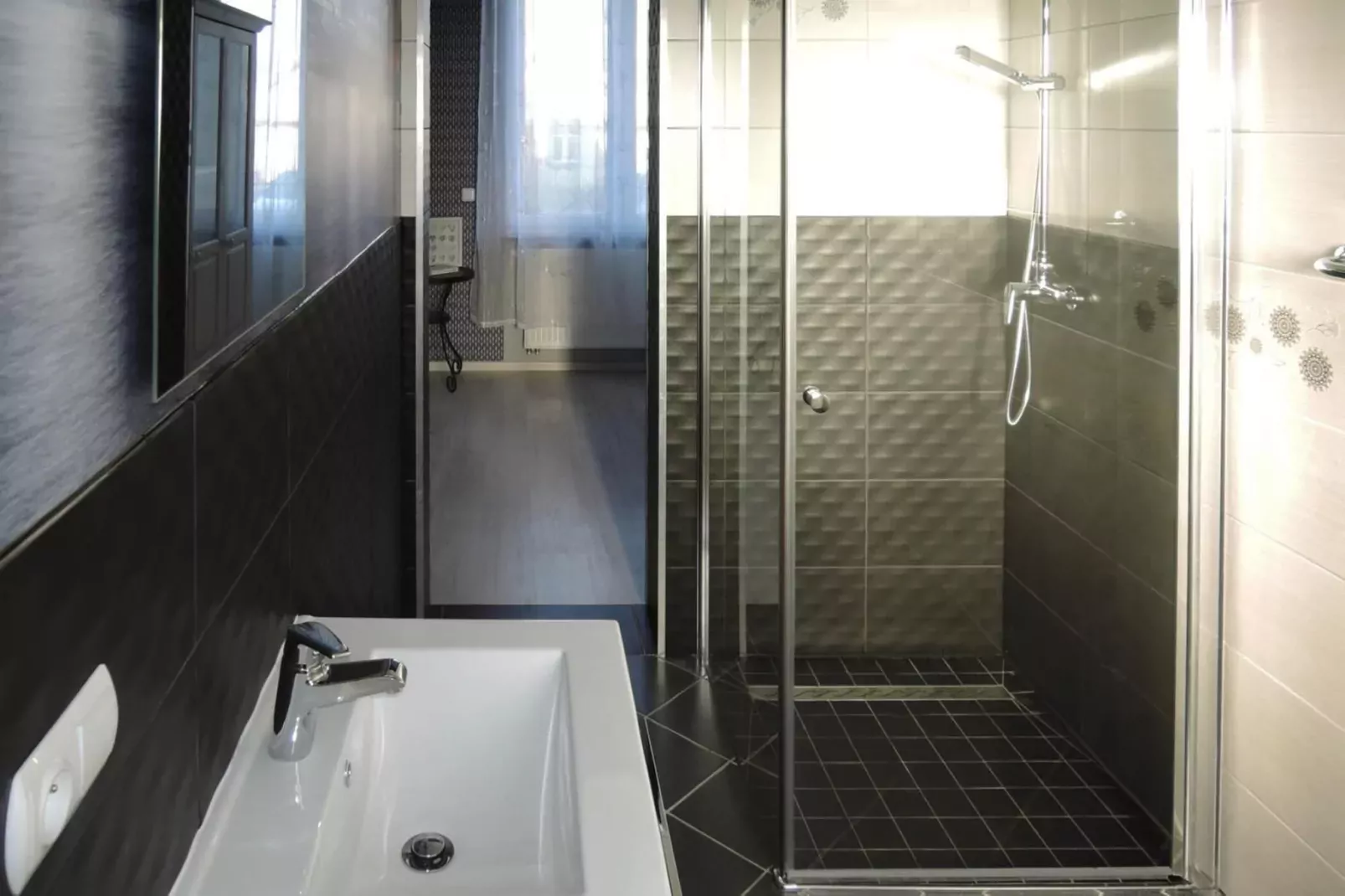 Holiday luxury apartment in Rewal-Bathroom