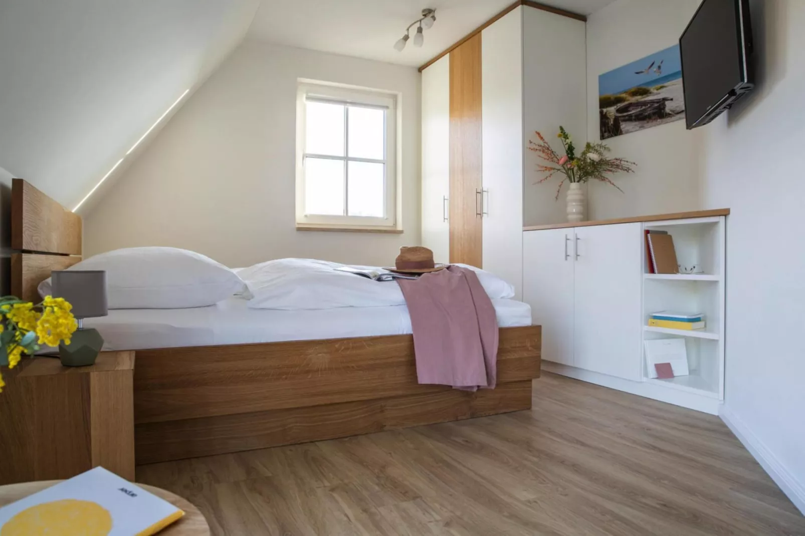 Schilfrohrsänger 8-Bedroom