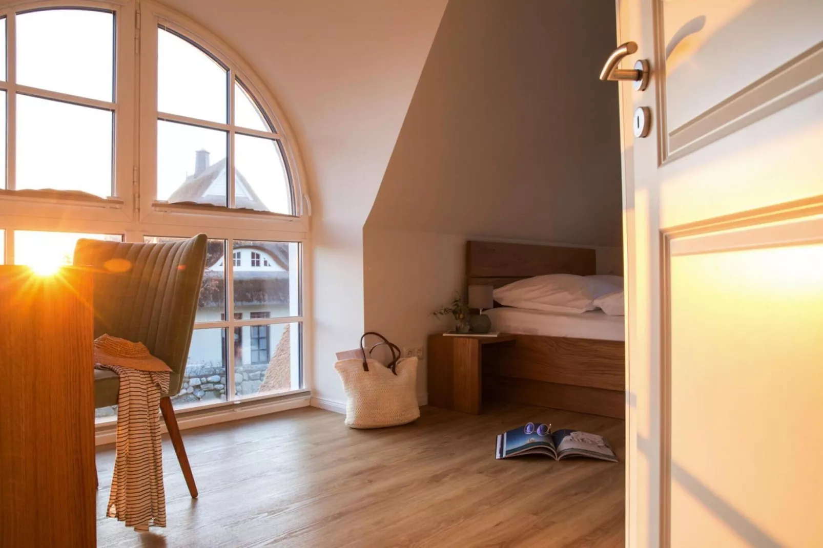 Schilfrohrsänger 8-Bedroom