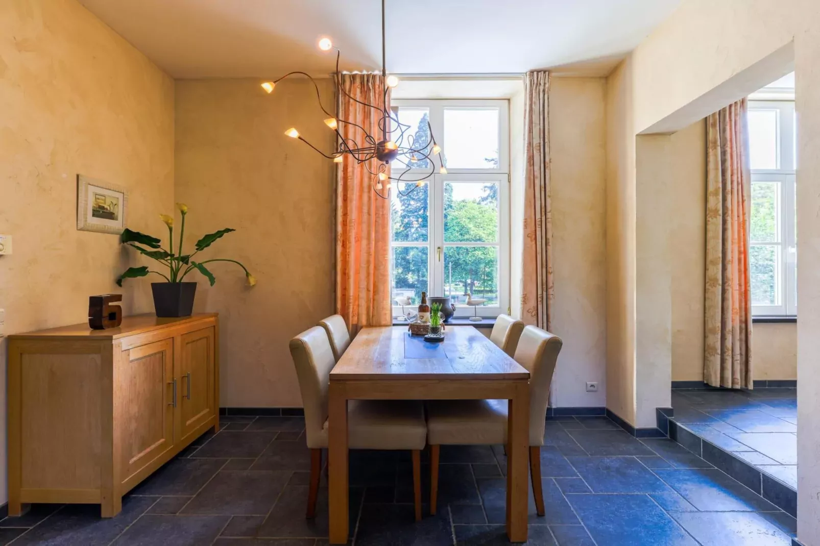 Appartement voor vier Domain Château Dieupart-Esszimmer