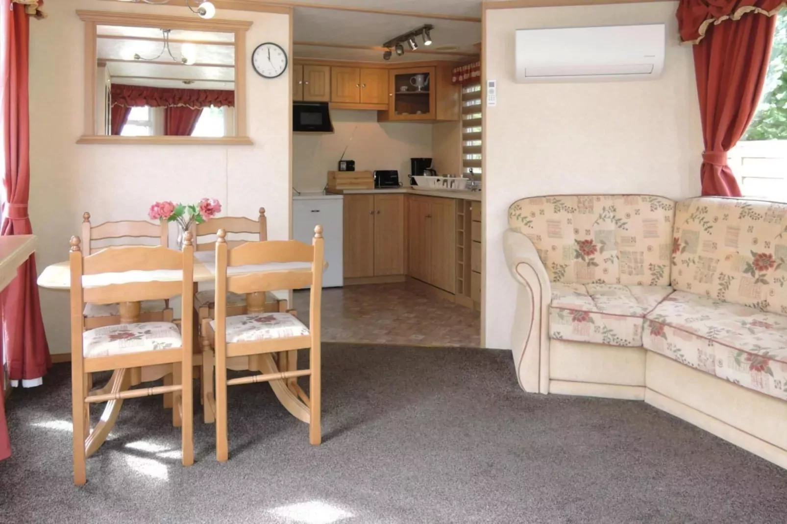 Holiday homes by the Lake Kolczewo 1-6 pers-Dining room