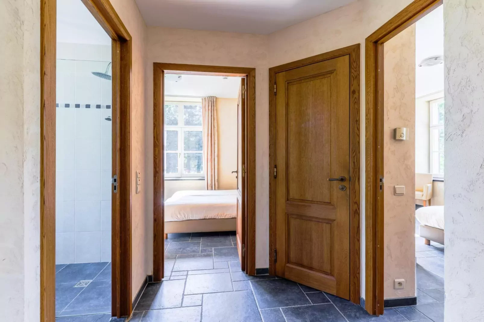 Apartment 2-Landing