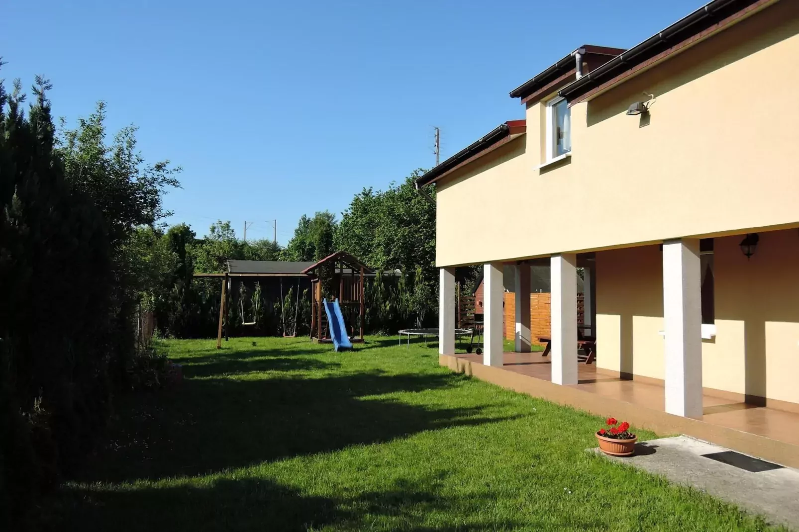 Holiday home in Miedzyzdroje for 4 persons-Gardens summer