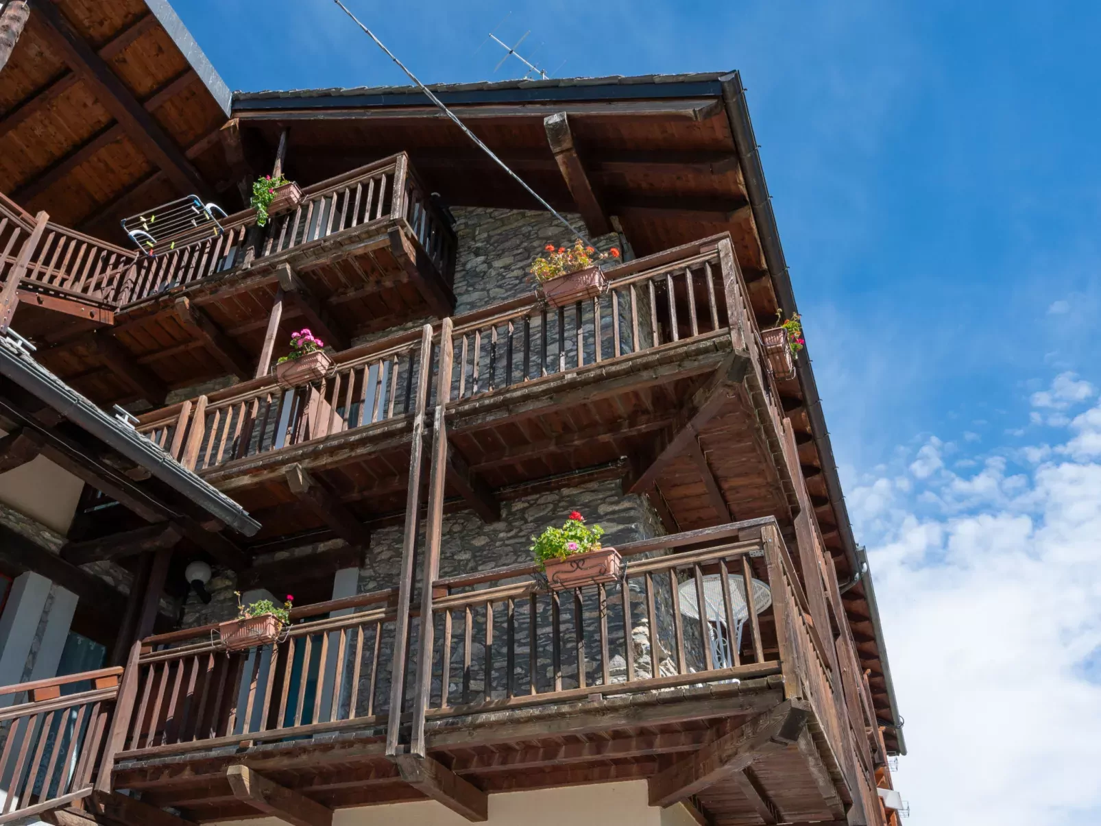 Grand Sarriod-Outside