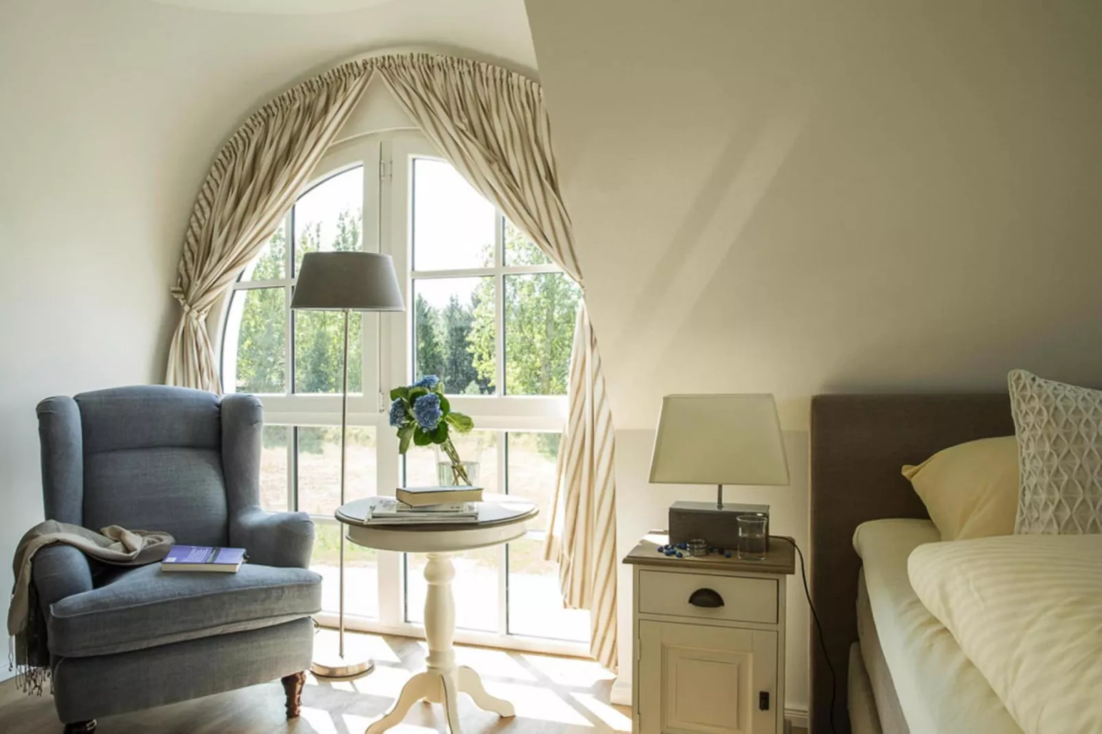 Schilfrohrsänger 61-Living room