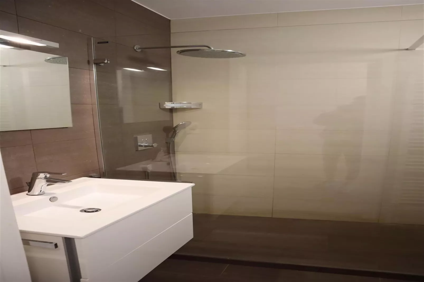 REMBRANDT 301-Bathroom