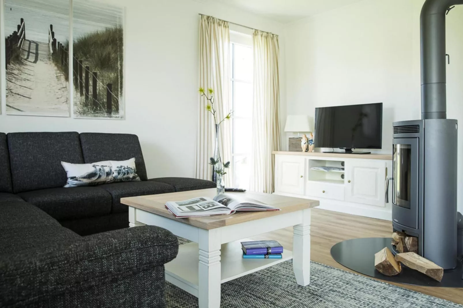 Schilfrohrsänger 61-Living room