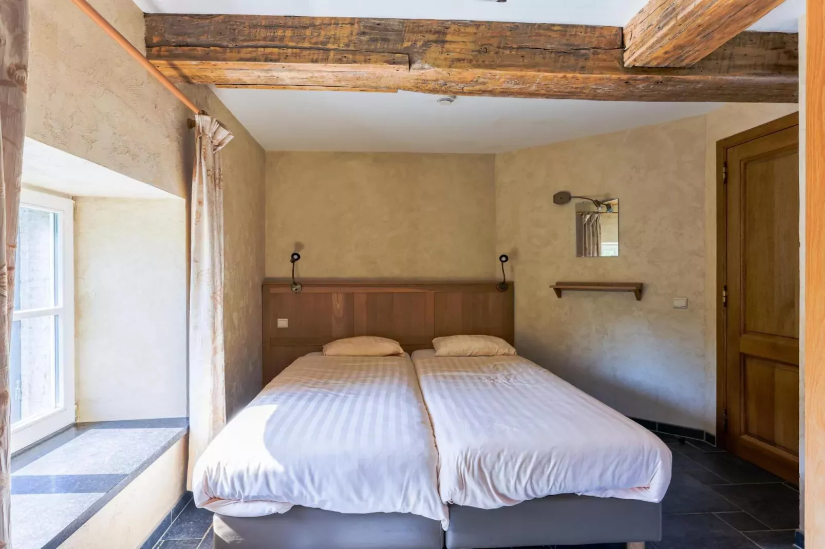 Appartement voor zes Domaine Château Dieupart-Chambre