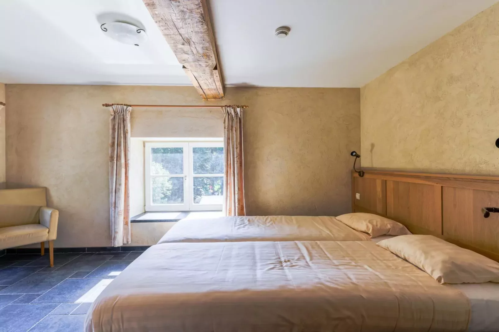 Appartement voor zes Domaine Château Dieupart-Chambre