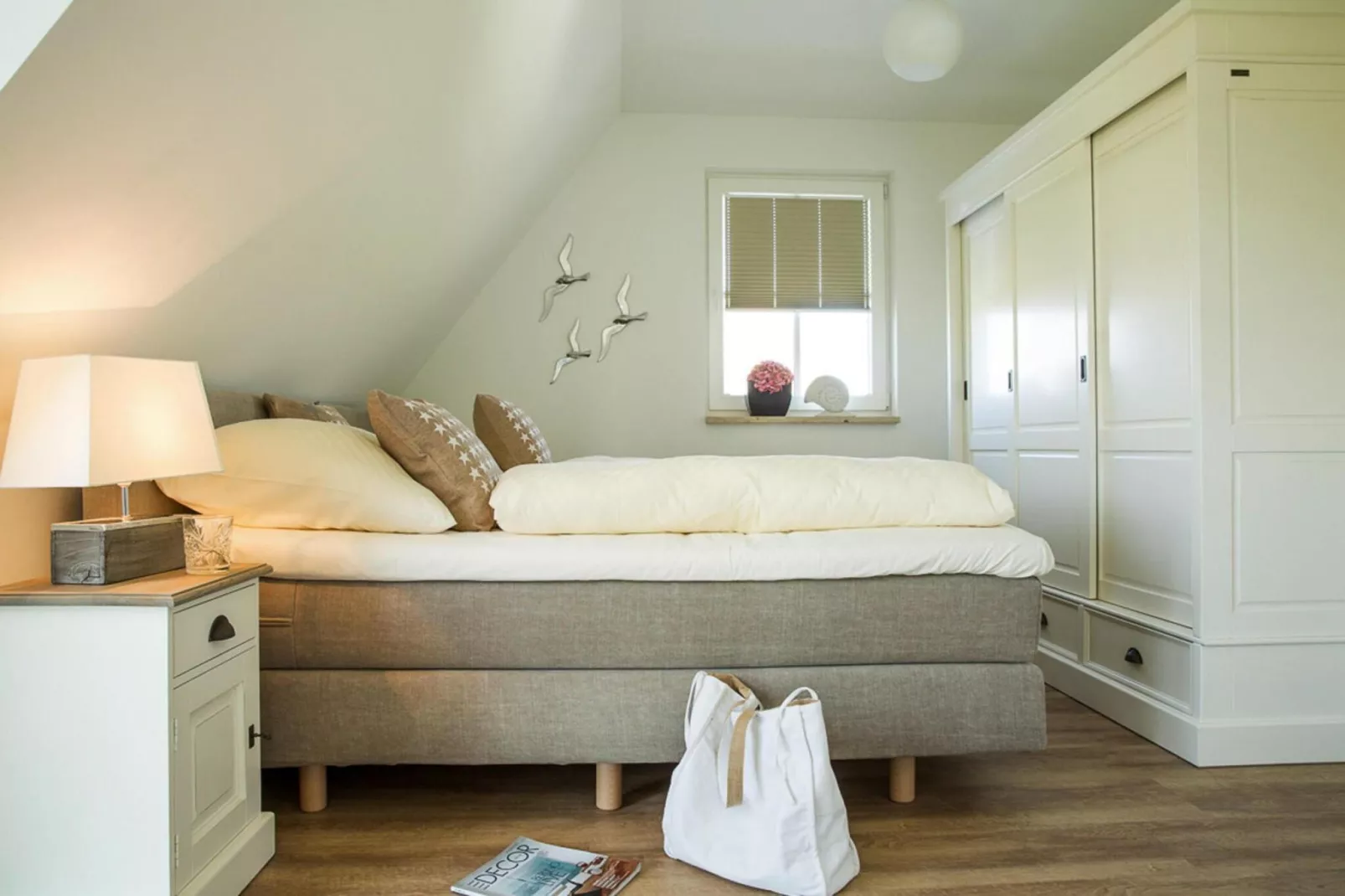 Schilfrohrsänger 61-Bedroom