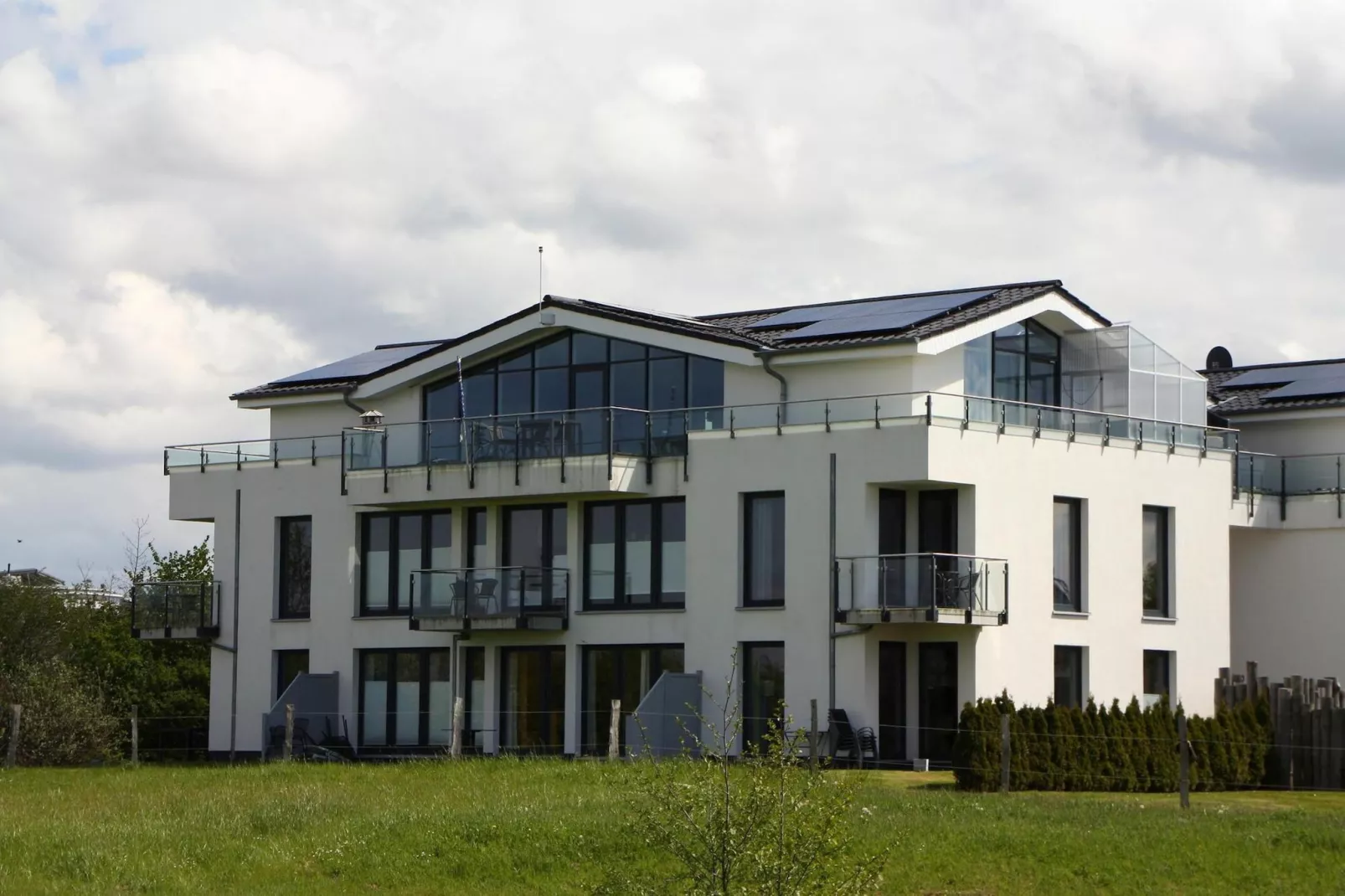 Appartementhaus Calmsailing Börgerende-Appartement 23 Meerblick 2 OG-Exterior summer