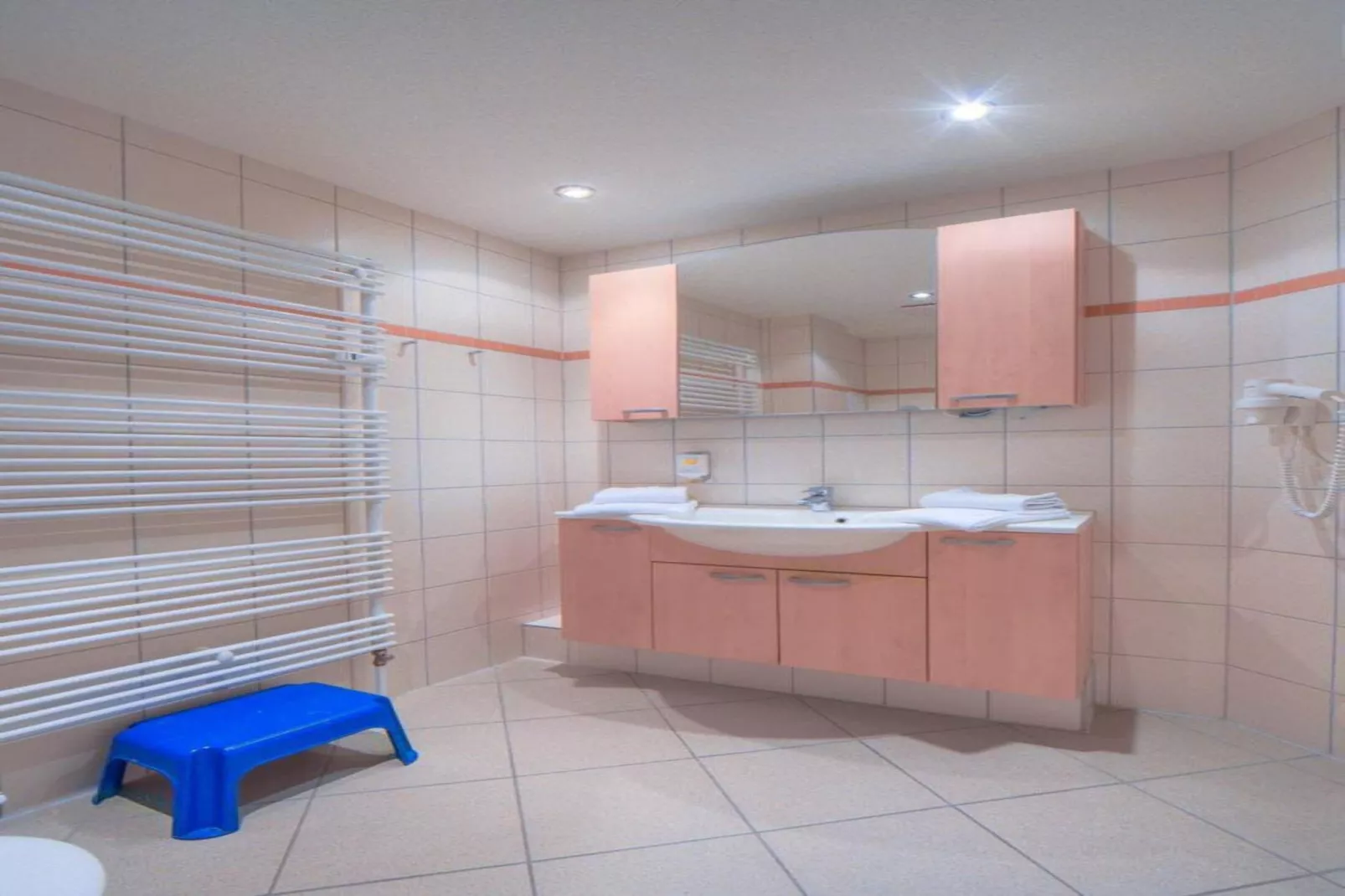 Strandläufer Classic 216-Bathroom