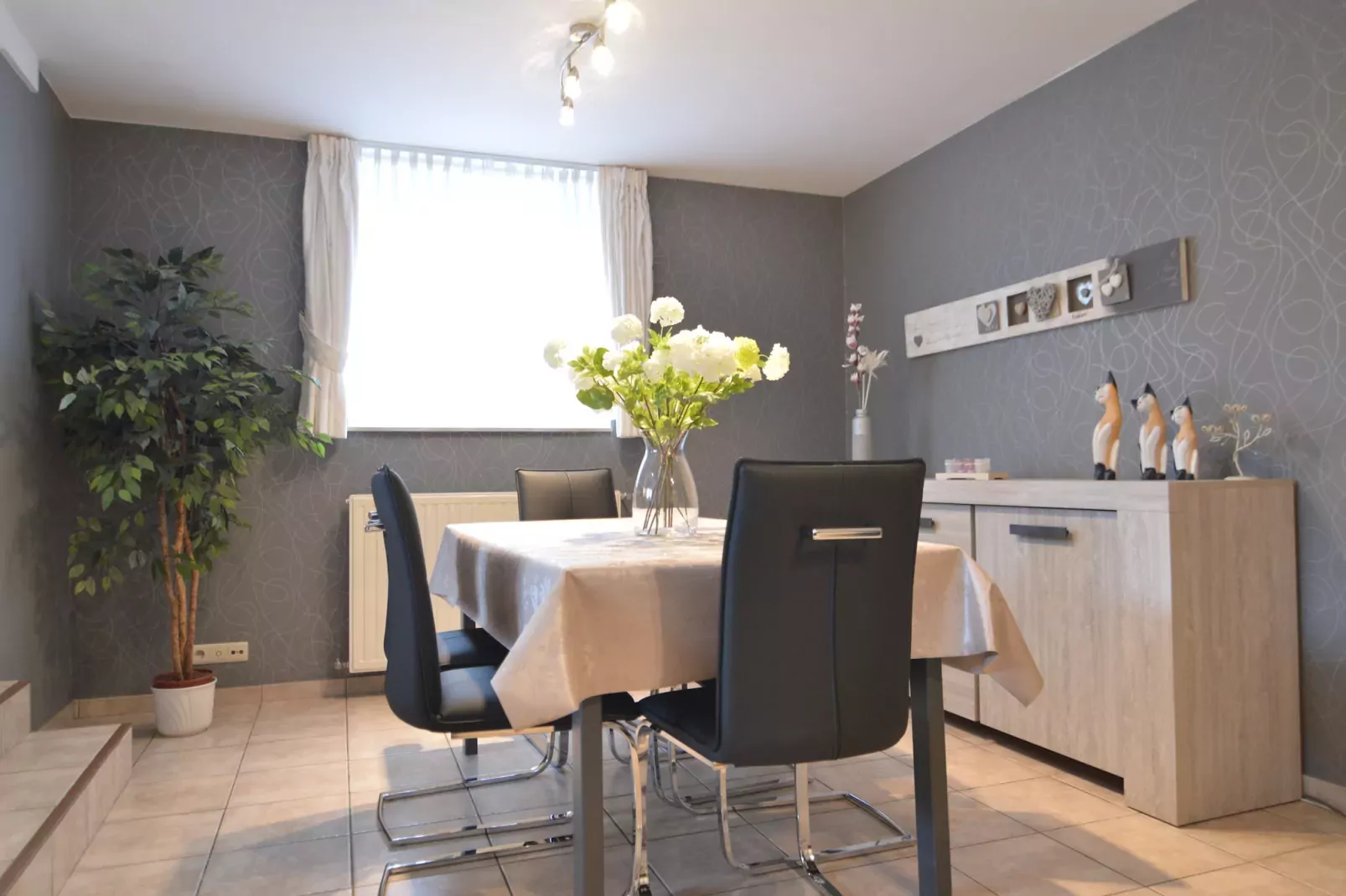 Les Pâturages 3-Dining room