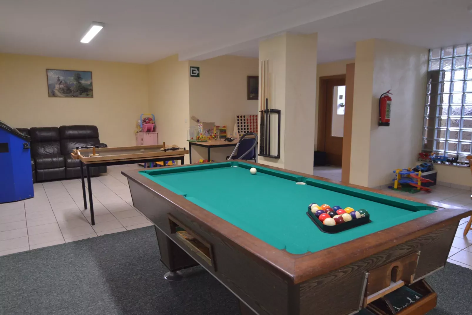 Les Pâturages 3-Recreation room