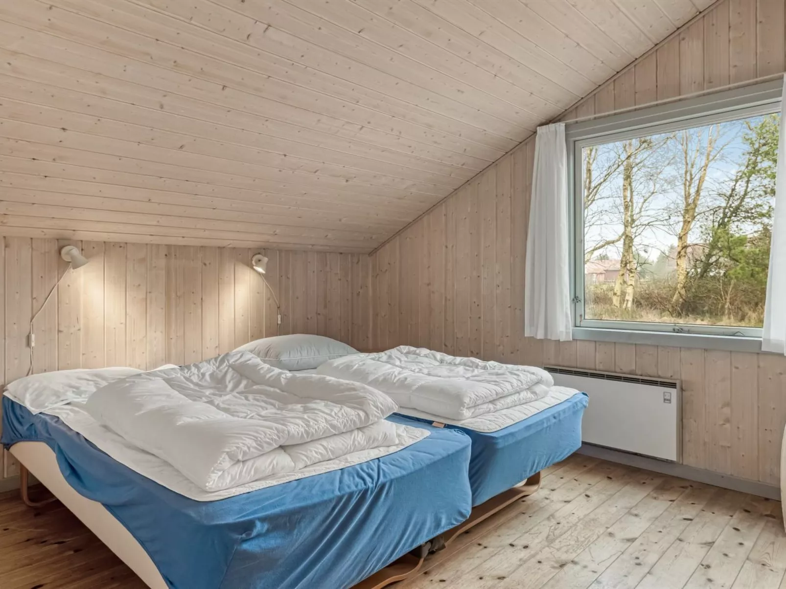 "Vivan" - 3.8km from the sea-Inside