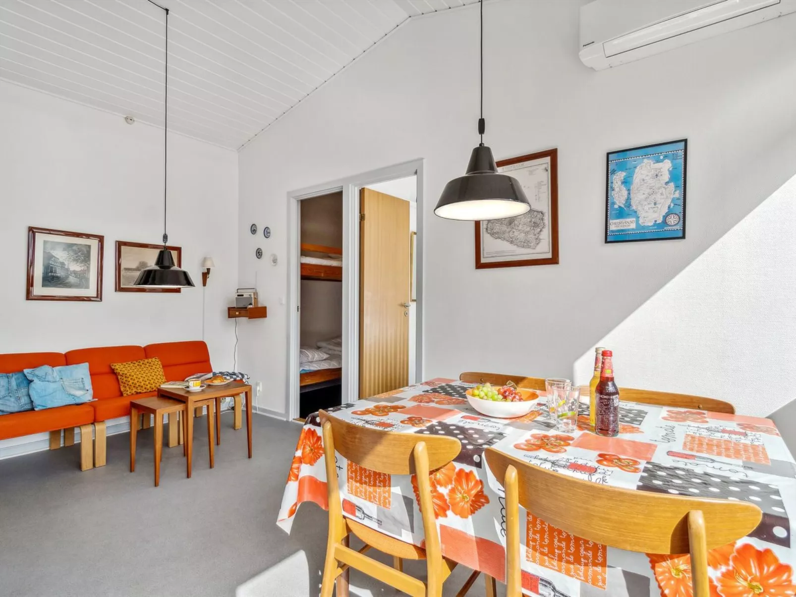"Effy" - 300m from the sea-Inside
