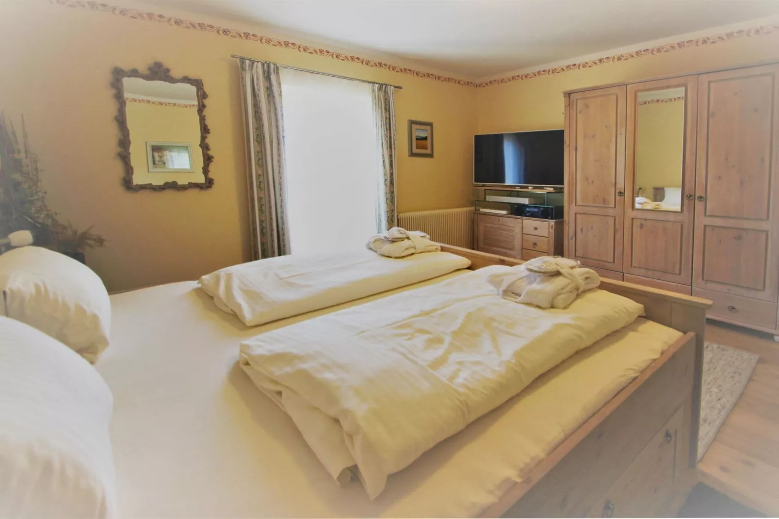 Menardi A-Bedroom