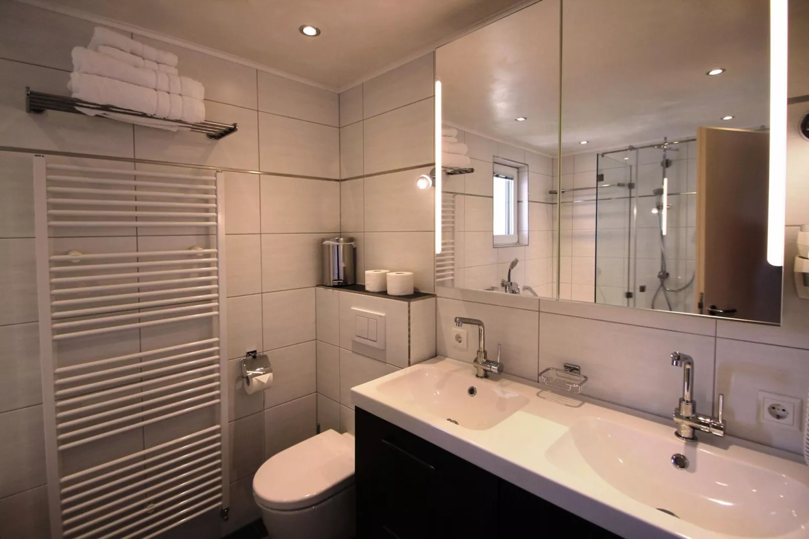 Menardi A-Bathroom