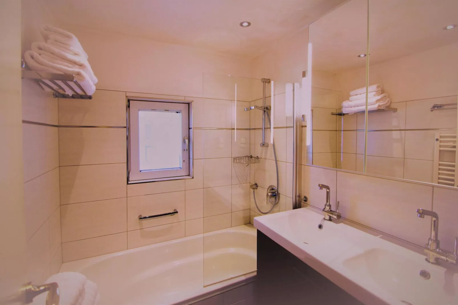 Menardi C-Bathroom