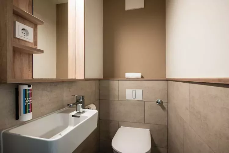 BEECH Resort Boltenhagen - Typ 1 Single mit Kind-Bathroom