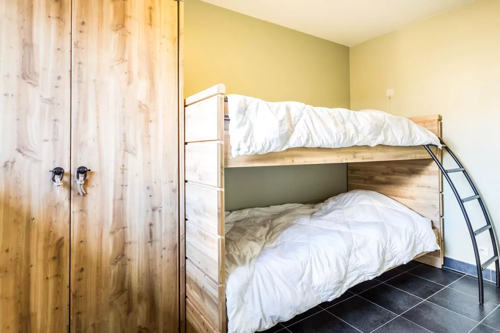 CASINO AB A1003GAR-Bedroom