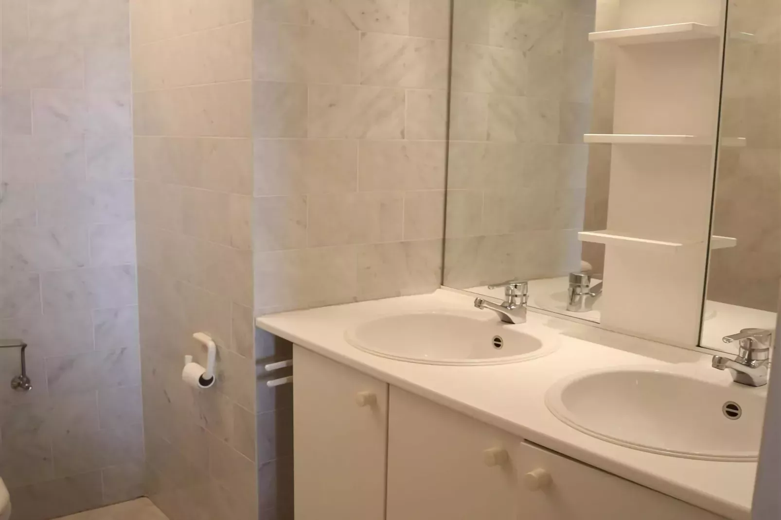 CASINO AB A1003GAR-Bathroom