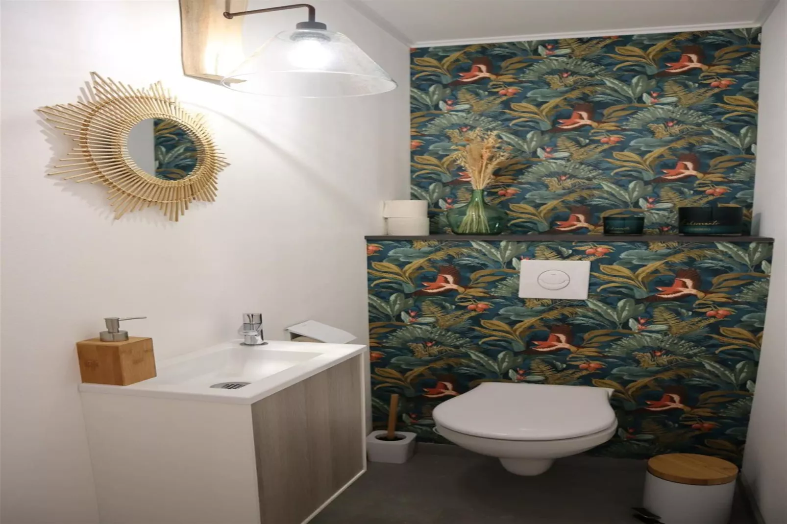APOLLO V 602-Bathroom