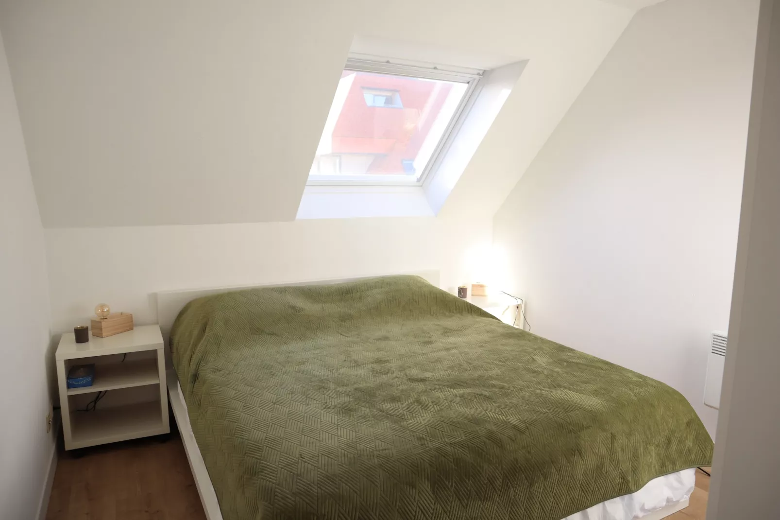 APOLLO V 602-Bedroom