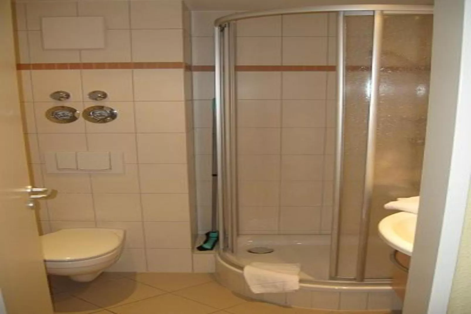 Schneeeule 225-Bathroom