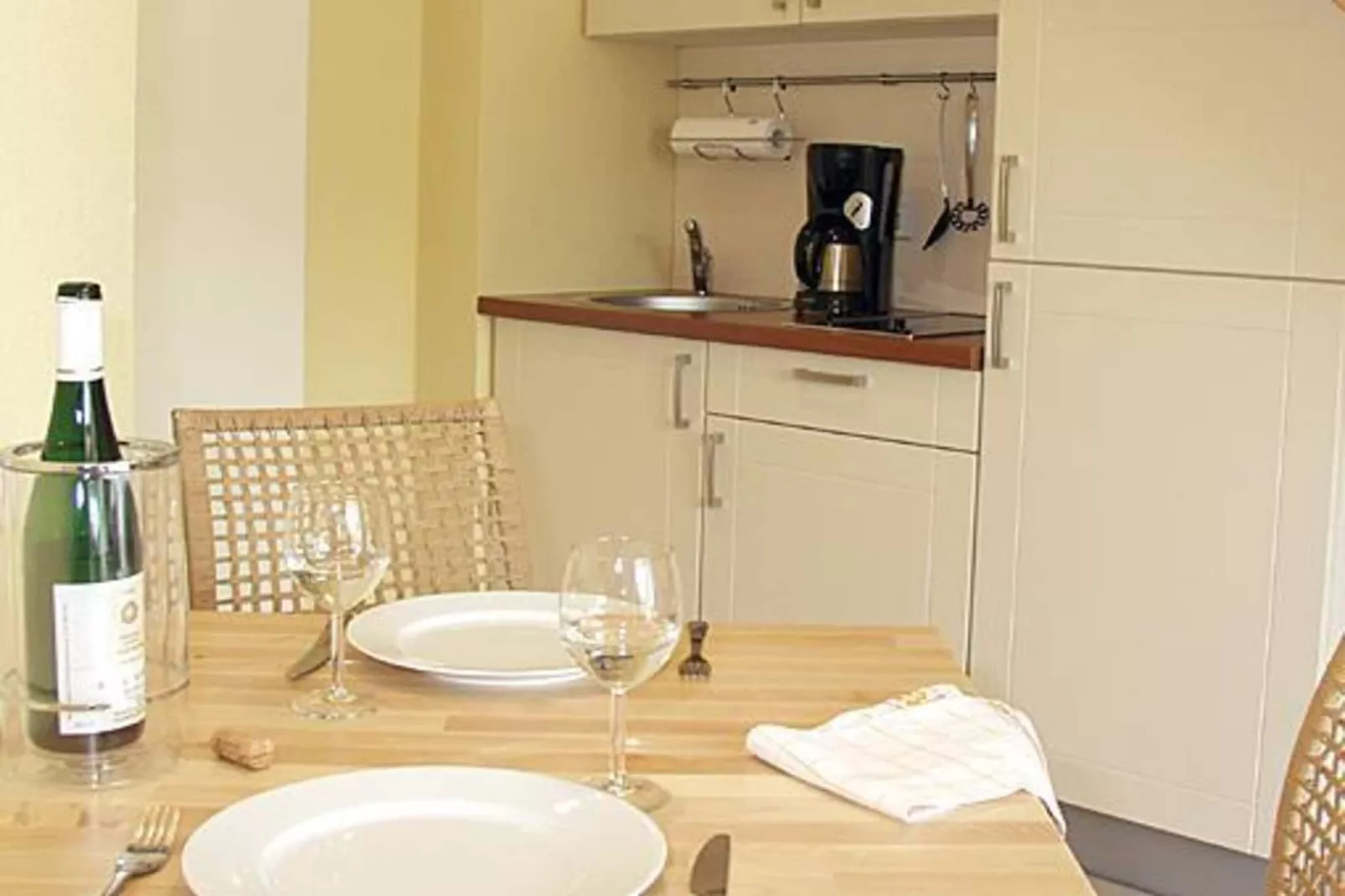 Schneeeule 226-Dining room