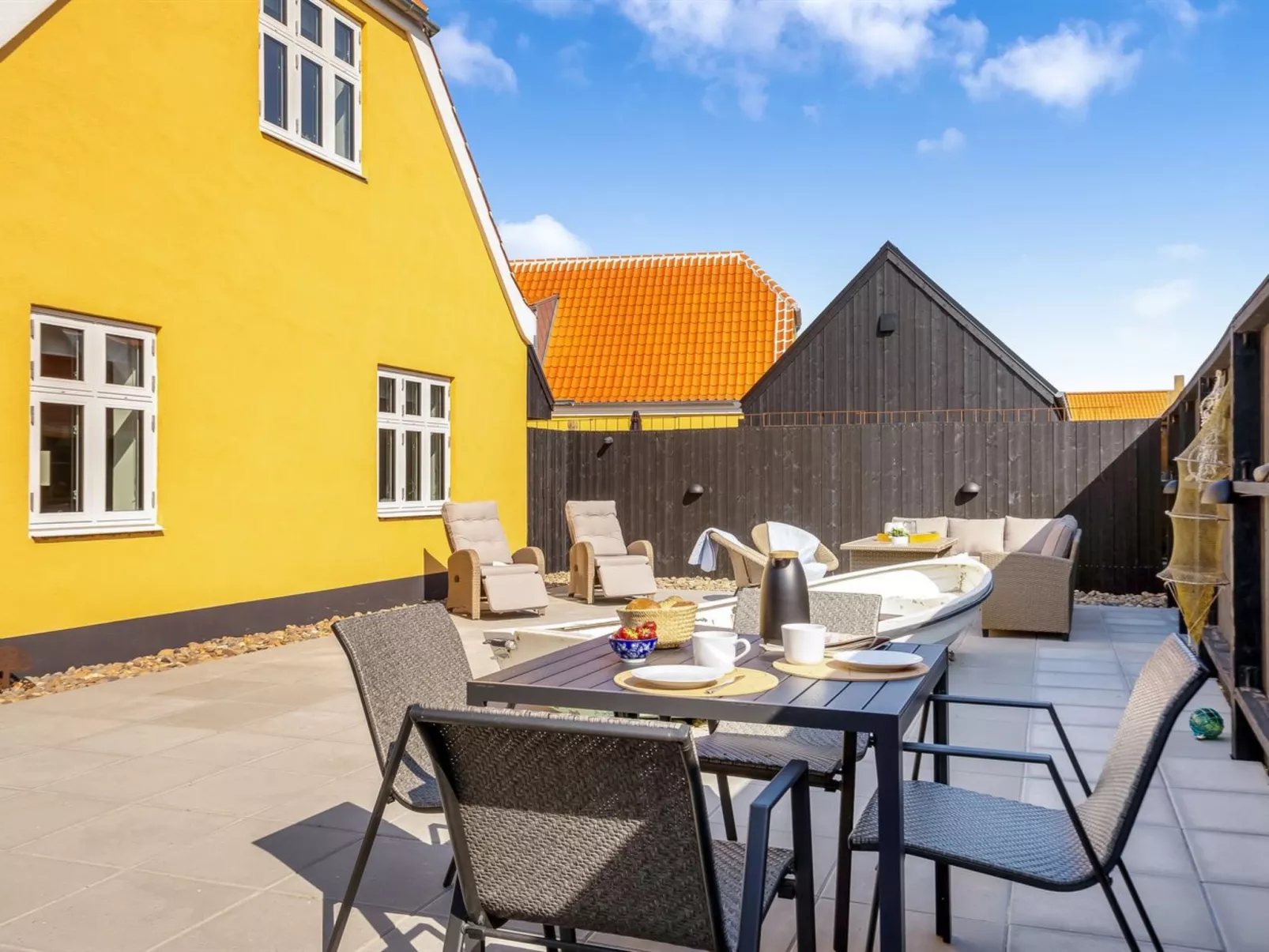 "Josina" - 1.8km from the sea-Outside