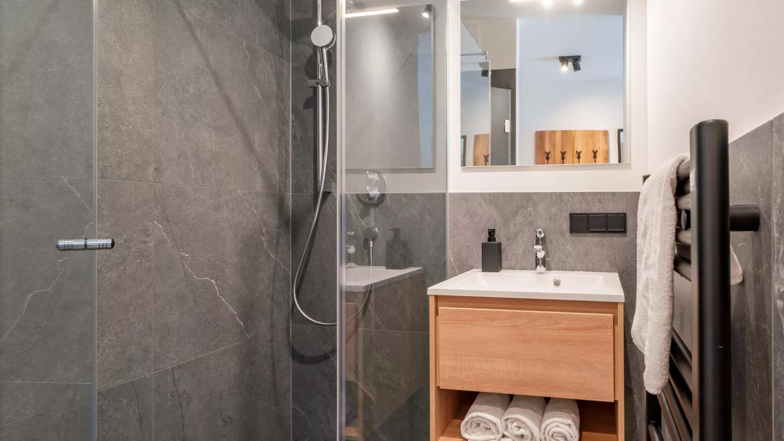 Grebenzen Lodge 44-Bathroom