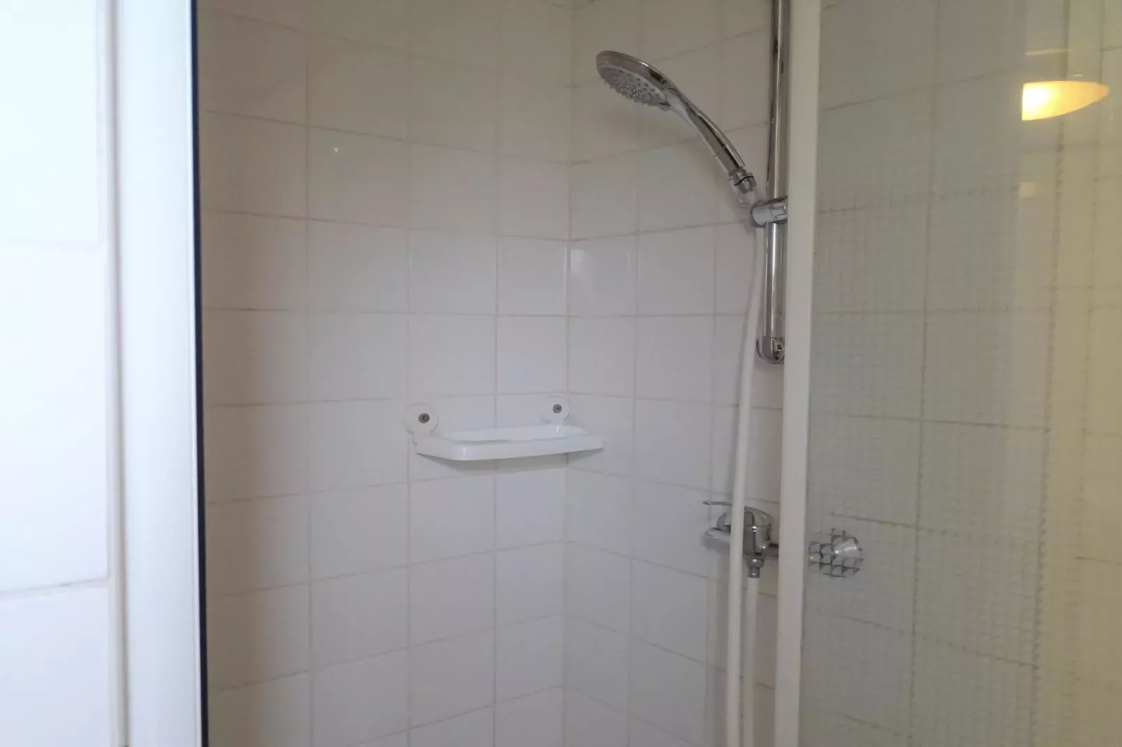 Holiday home Plogoff-Bathroom